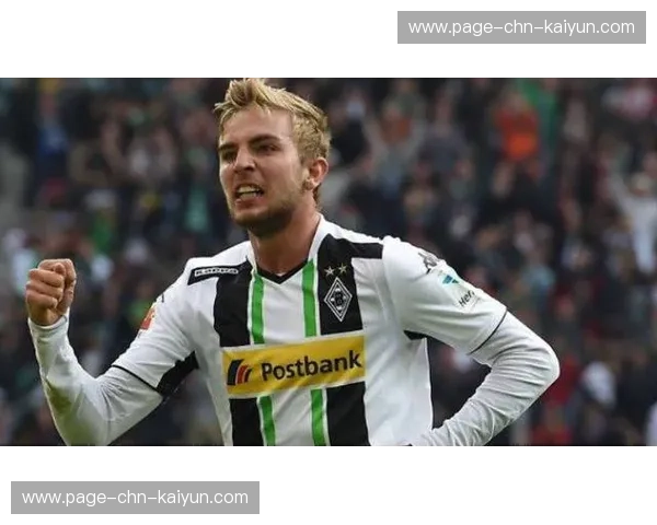 门兴球迷横幅抗议RB莱比锡，训练合作引发争议